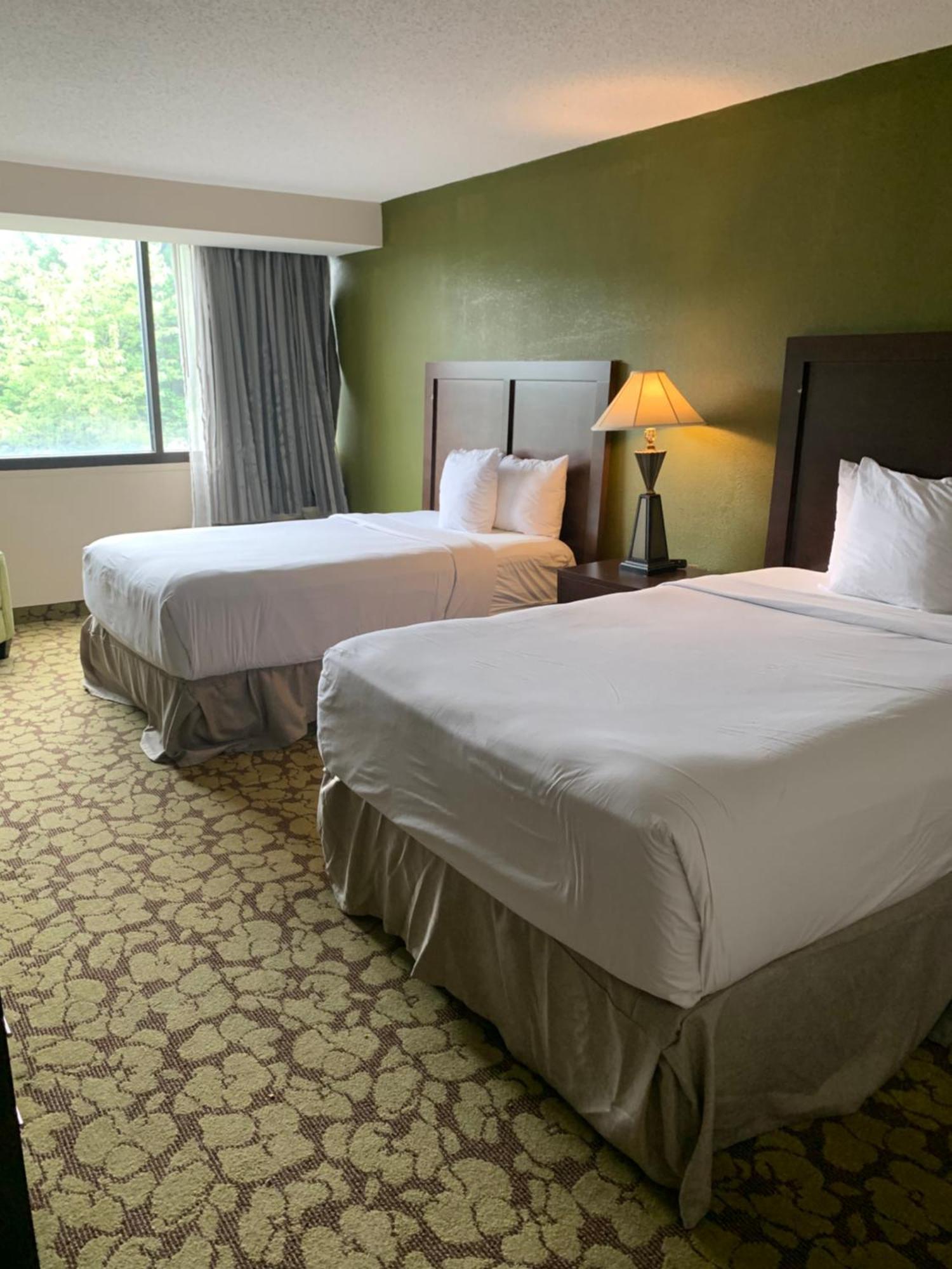 Hotel Ramada Plaza By Wyndham Charlotte South End Airport Extérieur photo