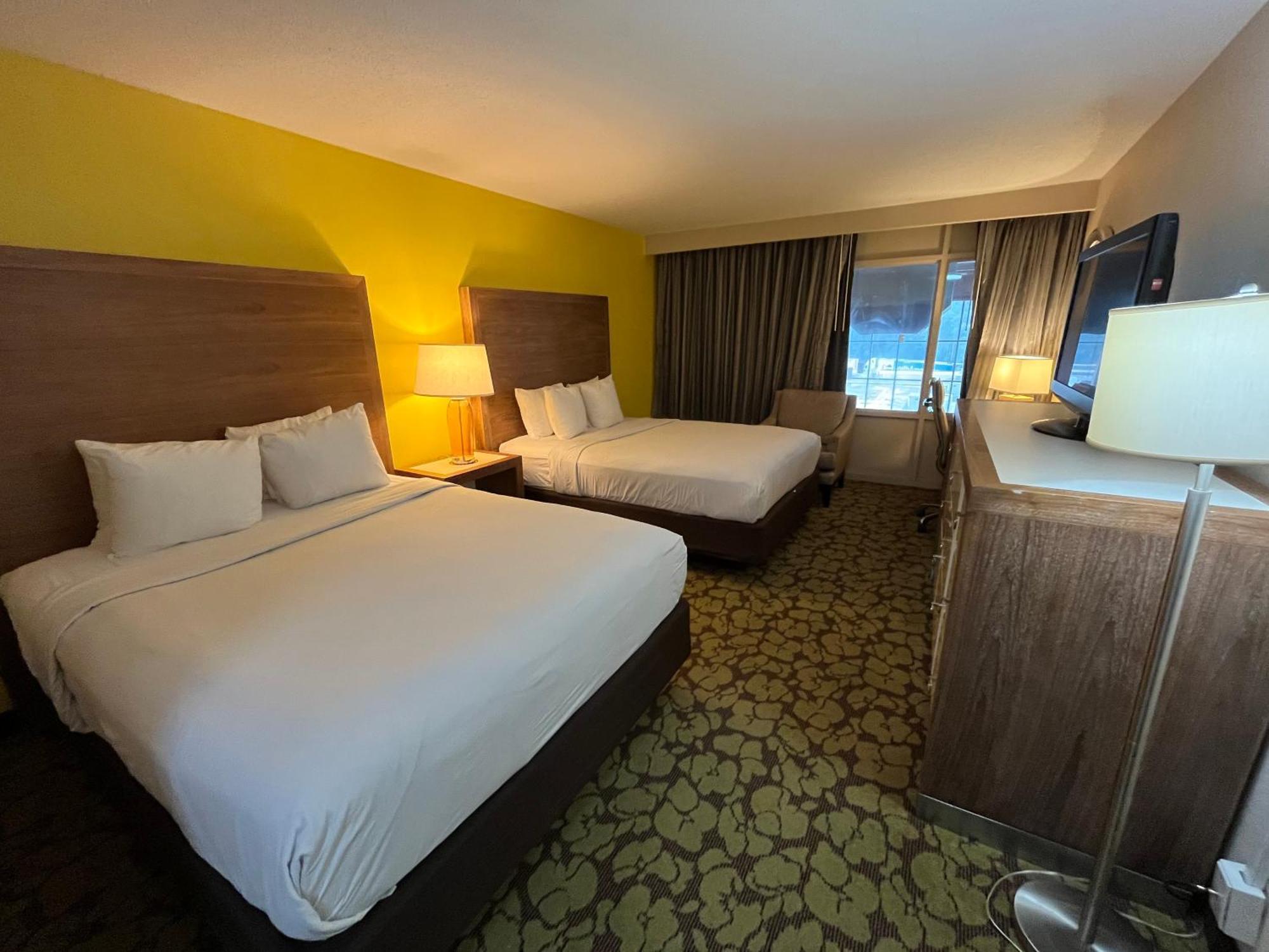 Hotel Ramada Plaza By Wyndham Charlotte South End Airport Extérieur photo