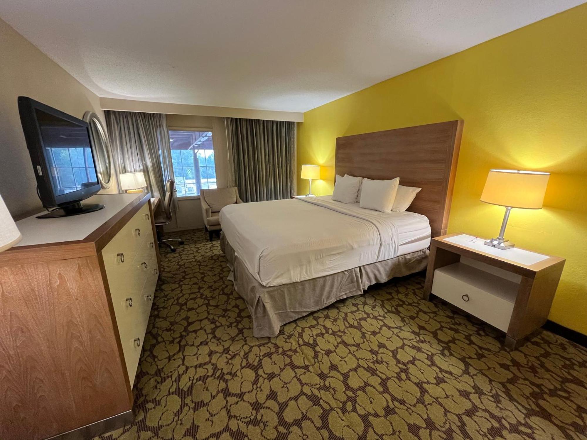 Hotel Ramada Plaza By Wyndham Charlotte South End Airport Extérieur photo