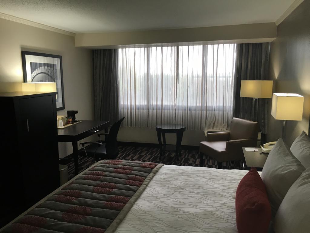 Hotel Ramada Plaza By Wyndham Charlotte South End Airport Extérieur photo